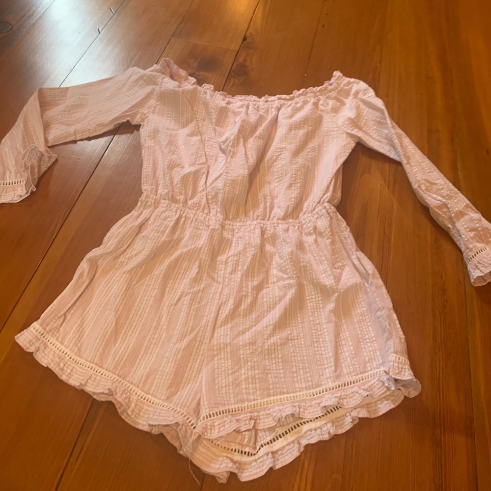 Off shoulder pink romper